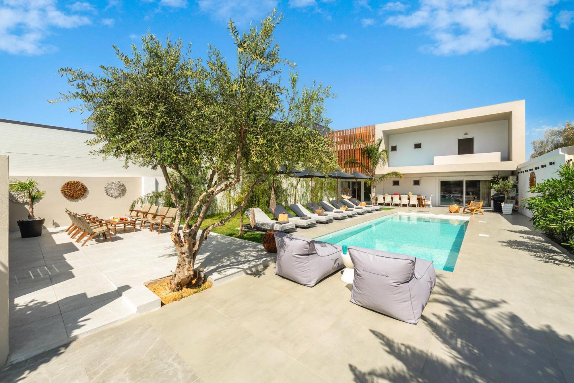 Hypnosis Beachside Villa With Private Heated Pool Georgioupoli Dış mekan fotoğraf