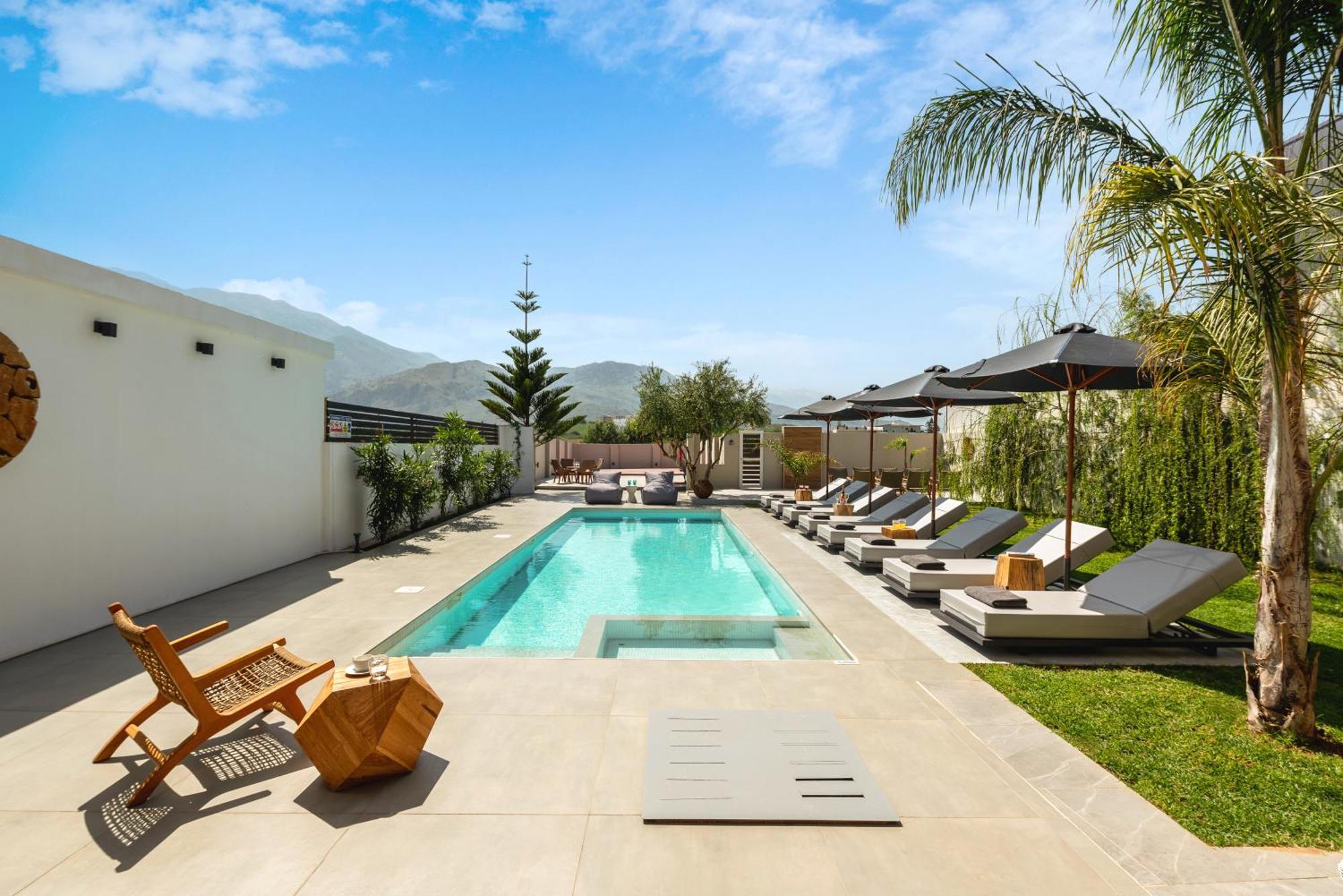 Hypnosis Beachside Villa With Private Heated Pool Georgioupoli Dış mekan fotoğraf