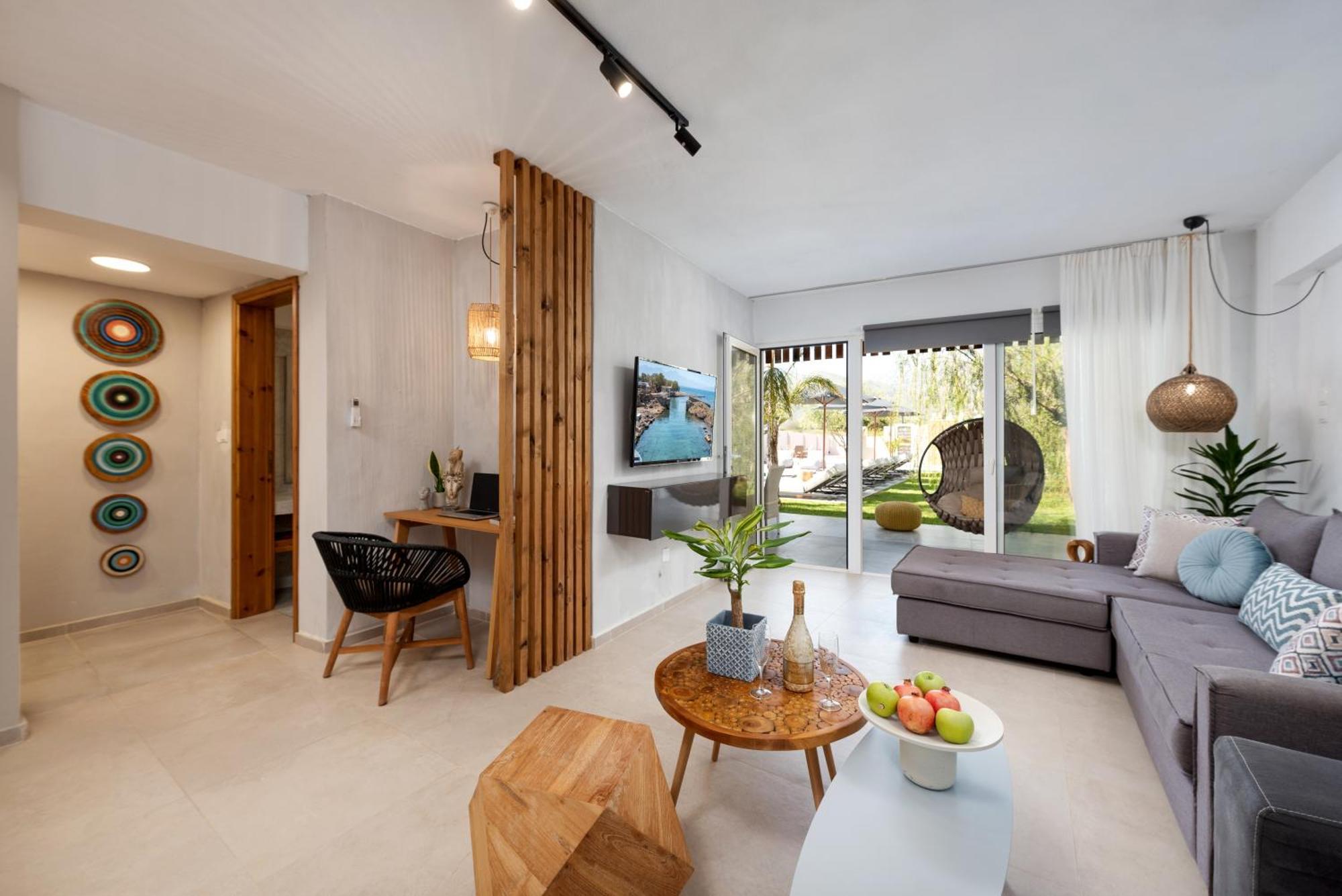 Hypnosis Beachside Villa With Private Heated Pool Georgioupoli Dış mekan fotoğraf